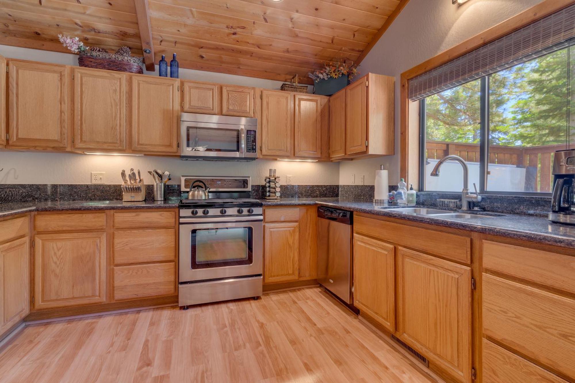 Modern 3Br Tahoe Cabin With Hot Tub Tahoe City Exterior photo